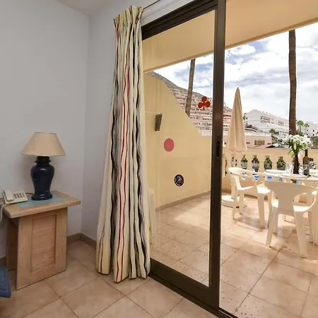 Apartment Castle Harbour 3 *